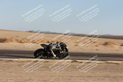 media/Nov-02-2025-CVMA (Sun) [[337aff29ab]]/Race 18-Supersport Middleweight/